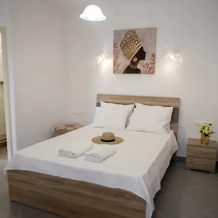 Thiseas Apartamento