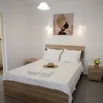 Thiseas Apartment
